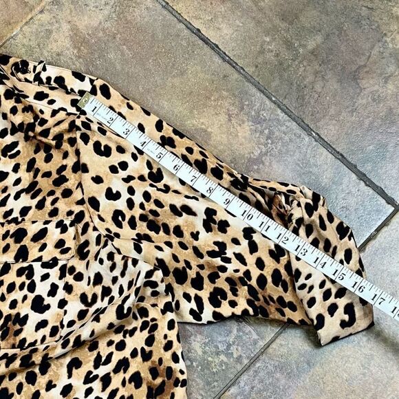 Calvin Klein Animal Print Cheetah V-neck Blouse - Picture 11 of 13